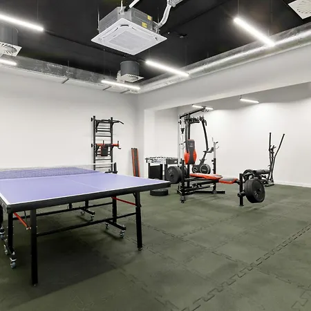 Szept Miedzy Wodami D&d Apartment